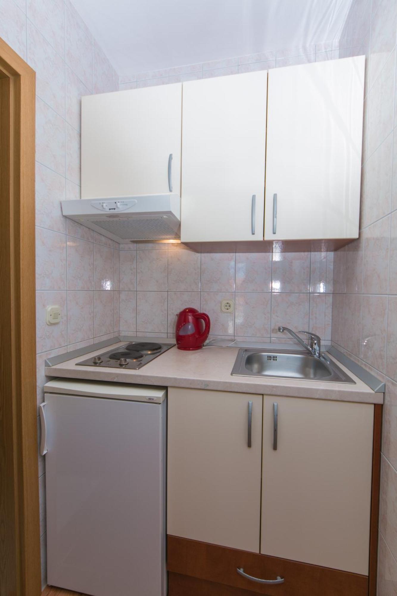 Apartments And Rooms By The Sea Brela, Makarska - 2752 Room photo