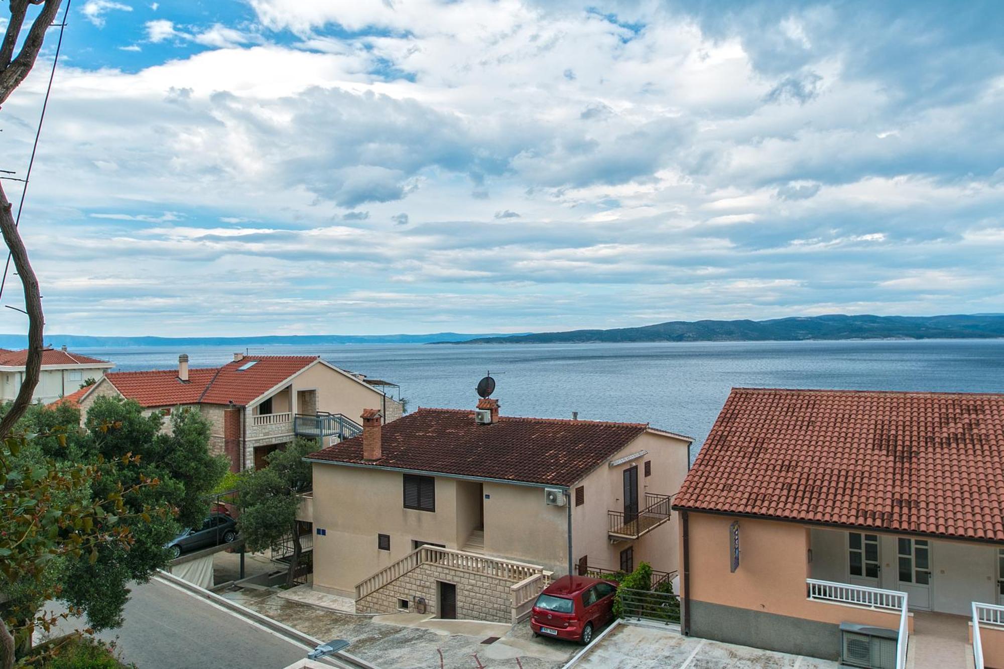 Apartments And Rooms By The Sea Brela, Makarska - 2752 Exterior photo